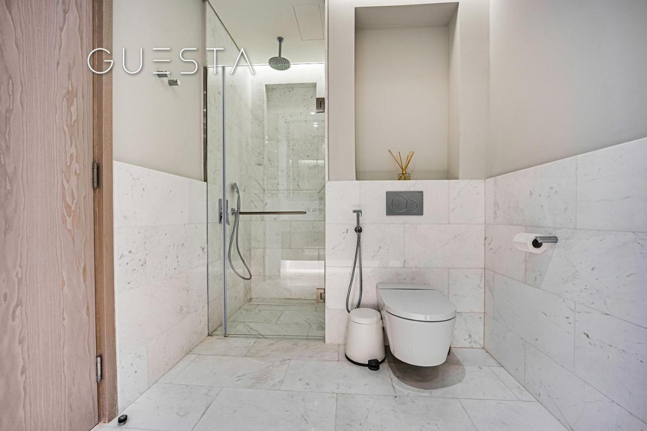 The Palm Tower, Nakheel Mall, Palm Jumeirah Dubai Room photo