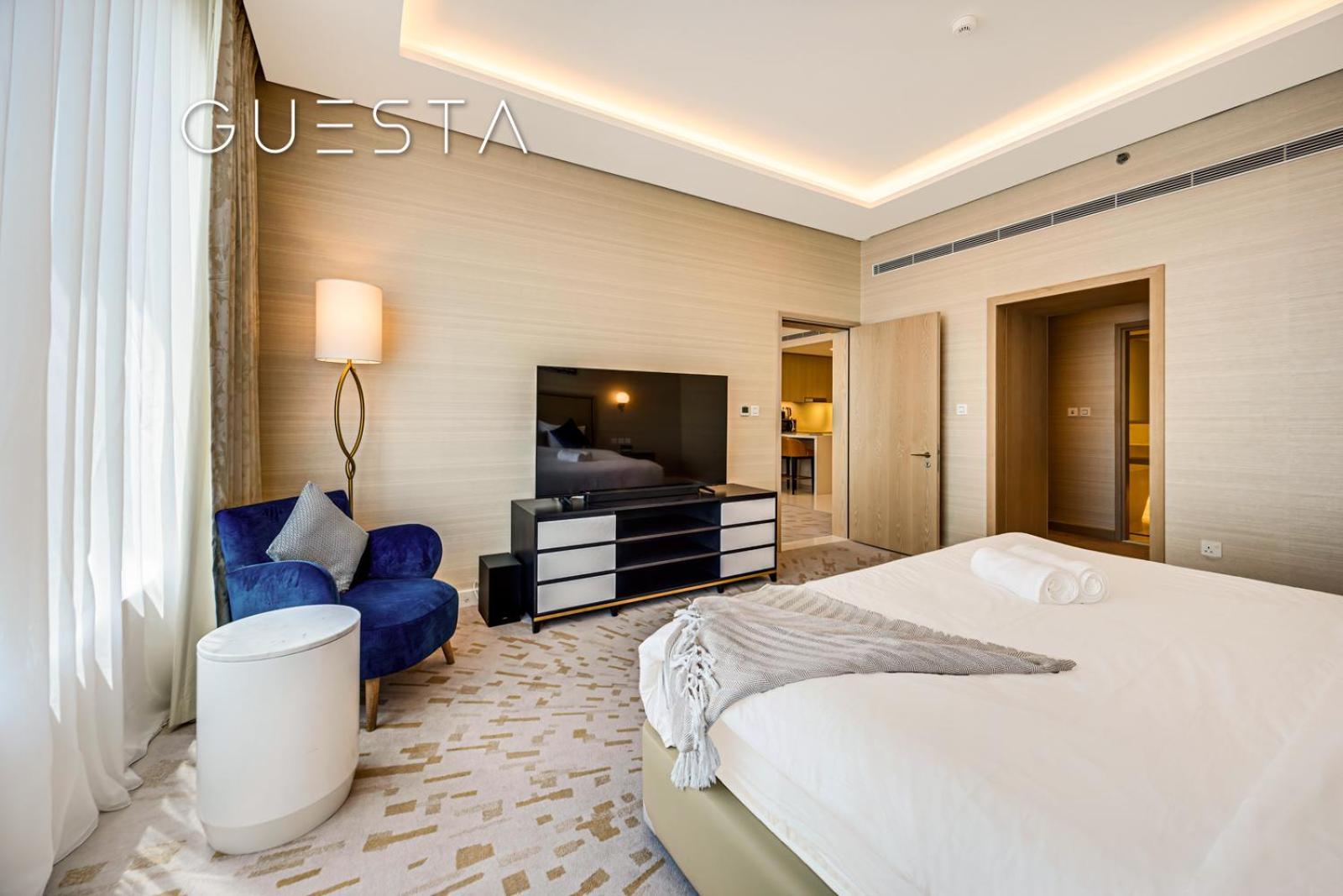 The Palm Tower, Nakheel Mall, Palm Jumeirah Dubai Exterior photo